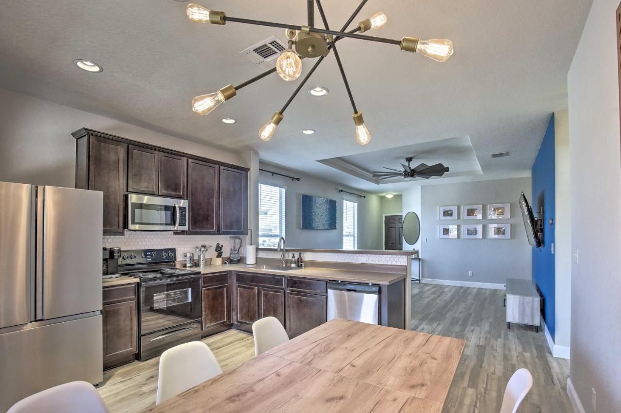 San Antonio Home With Patio And Grill Near Seaworld! ภายนอก รูปภาพ