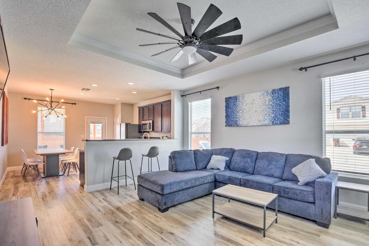 San Antonio Home With Patio And Grill Near Seaworld! ภายนอก รูปภาพ