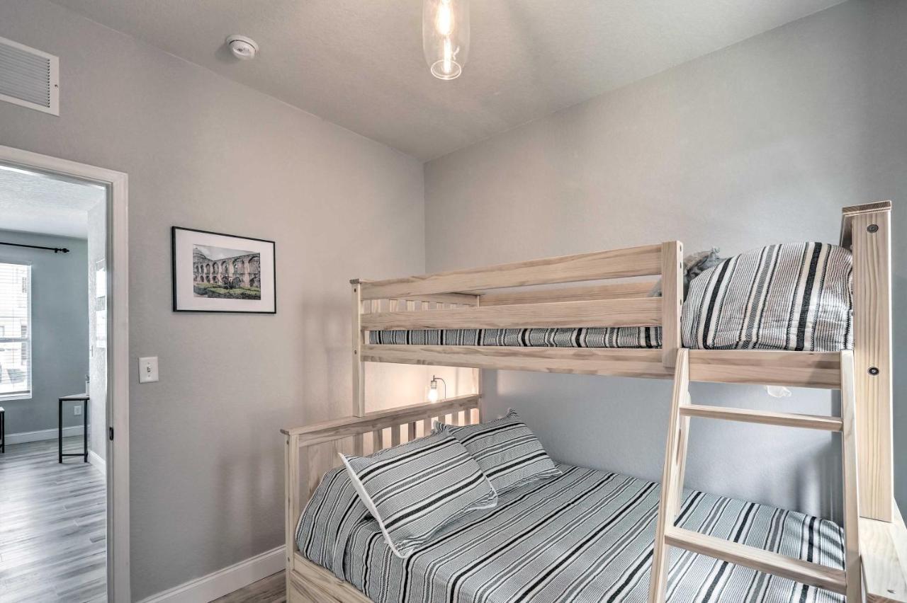 San Antonio Home With Patio And Grill Near Seaworld! ภายนอก รูปภาพ